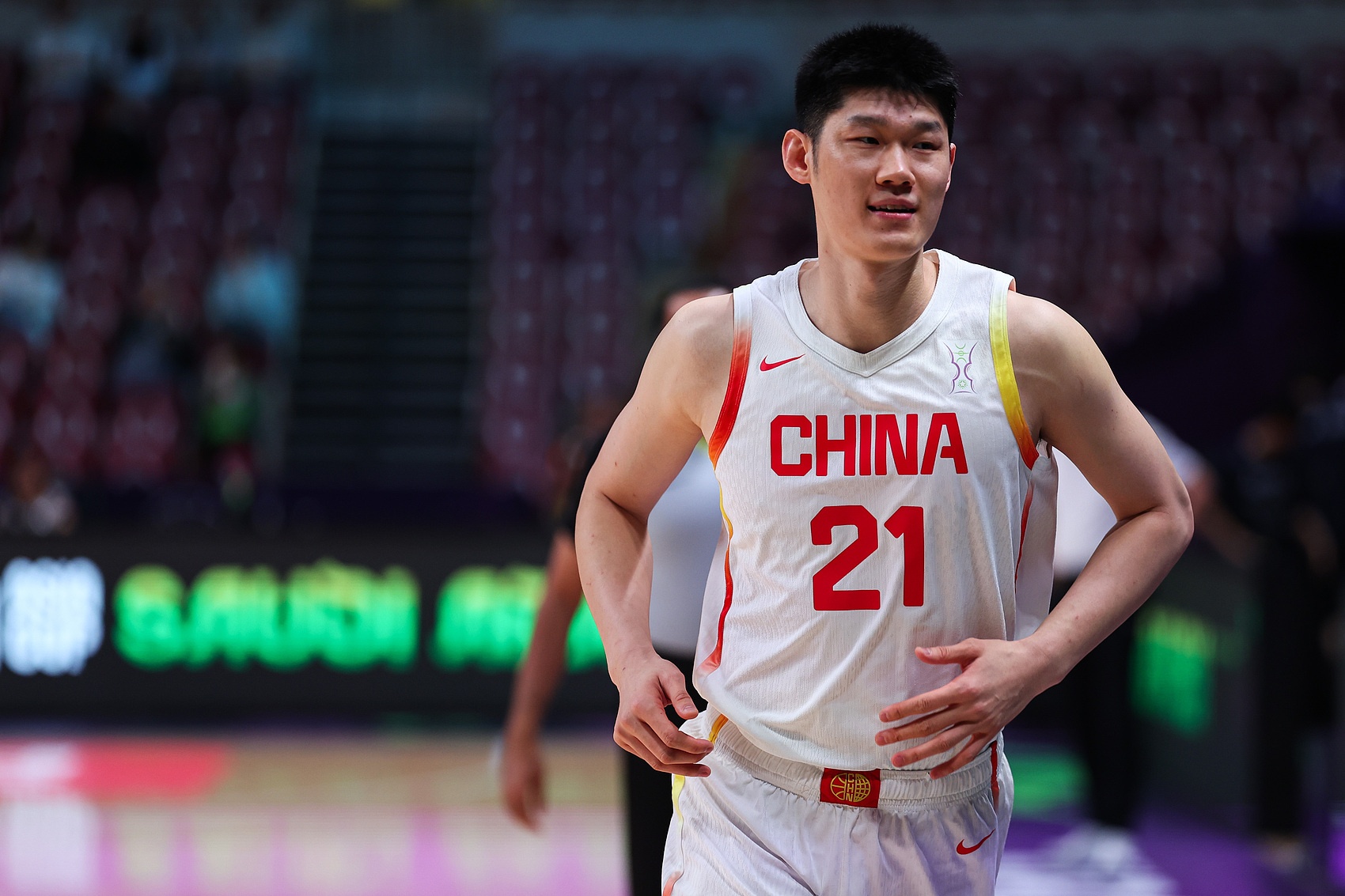 郭艾伦:胡金秋能防挡拆 建议减少沉退 郭艾伦:胡金秋能防挡拆 建议减少沉退