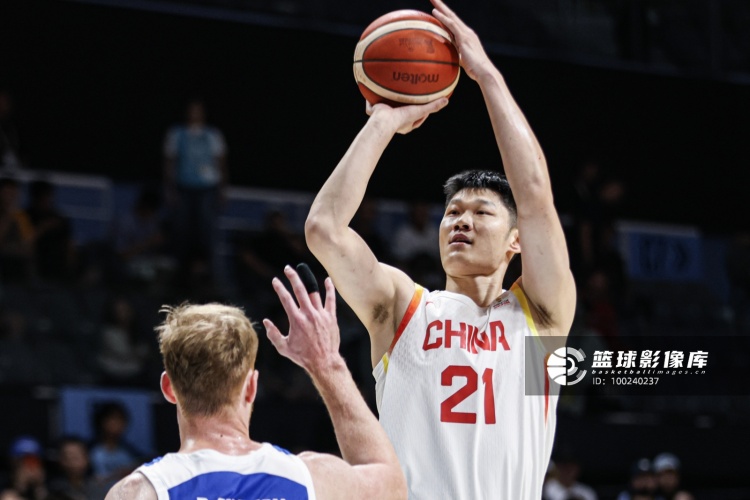 FIBA国际团结杯中国男篮今晚19:30战喀麦隆 12人名单确定