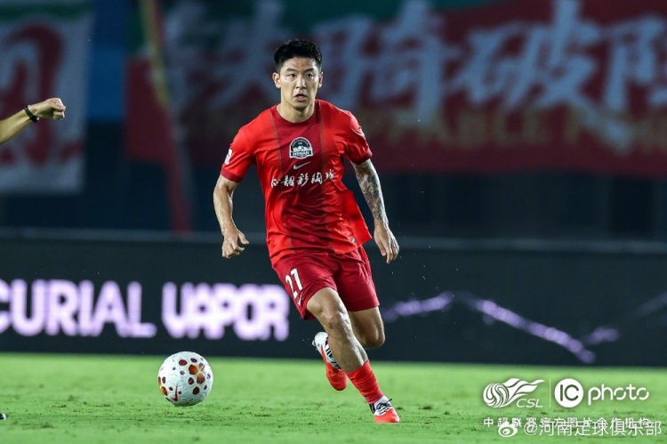 古斯塔沃头球建功 河南俱乐部彩陶坊1-1大连英博海发 古斯塔沃头球建功 河南俱乐部彩陶坊1-1大连英博海发