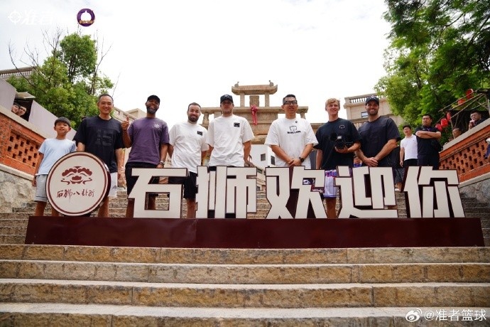 里夫斯中国行石狮站看提线木偶 体验闽南非遗文化 里夫斯中国行石狮站看提线木偶 体验闽南非遗文化