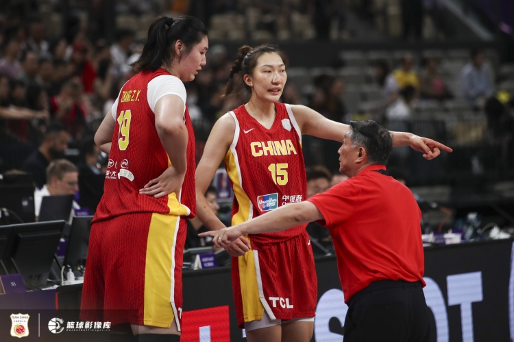 体坛周报：大胜意大利！中国女篮30小时变脸找到正确作战模式