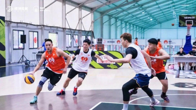 荣耀加冕!南京华泰力压群雄,问鼎2026 FIBA Open 3x3淮南站 荣耀加冕!南京华泰力压群雄,问鼎2026 FIBA Open 3x3淮南站